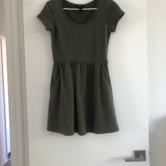 Forever 21 Dresses - Picture 2 of 2
